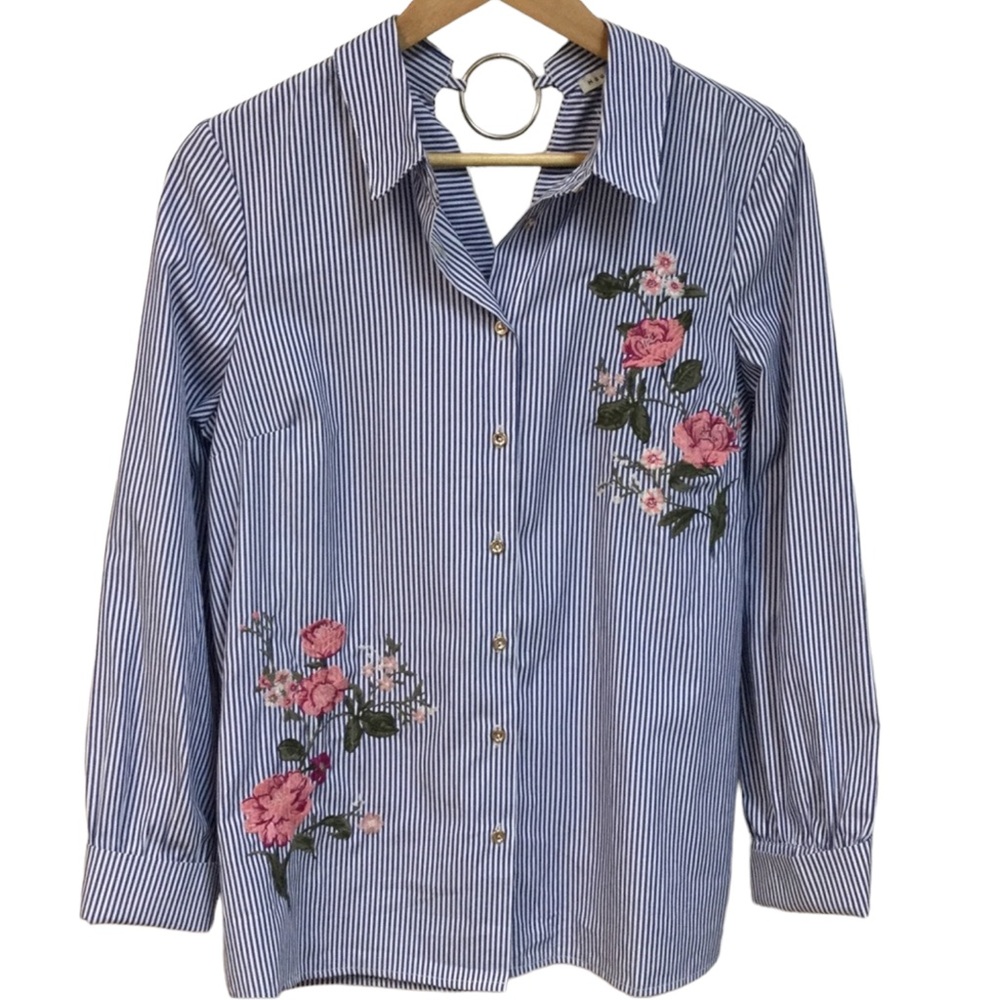 HAUTE MONDE sz Medium Blouse Floral Embroidered Cool Back Stripes Blue